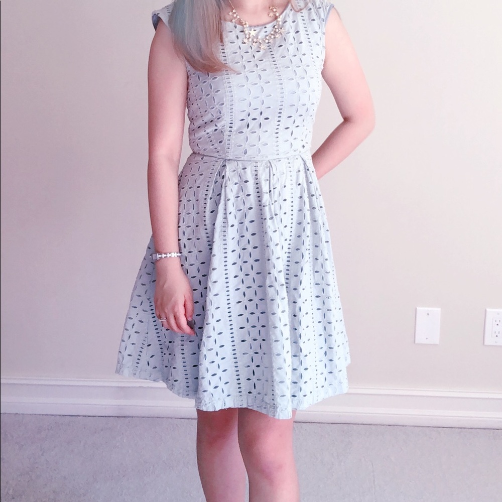 Pretty mint green eyelet dress!